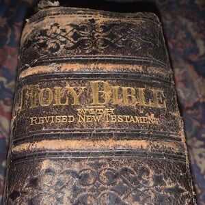 Classic Brown 1881 Leather Antique Holy Bible